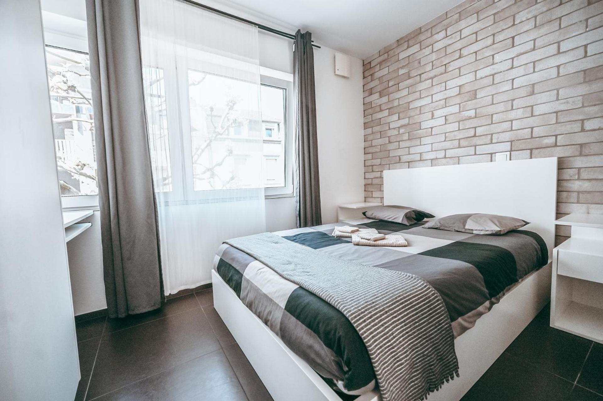 Wake Up Esch City Luaran gambar